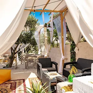 https://vila-relax-ksamil.albaniahotels.org